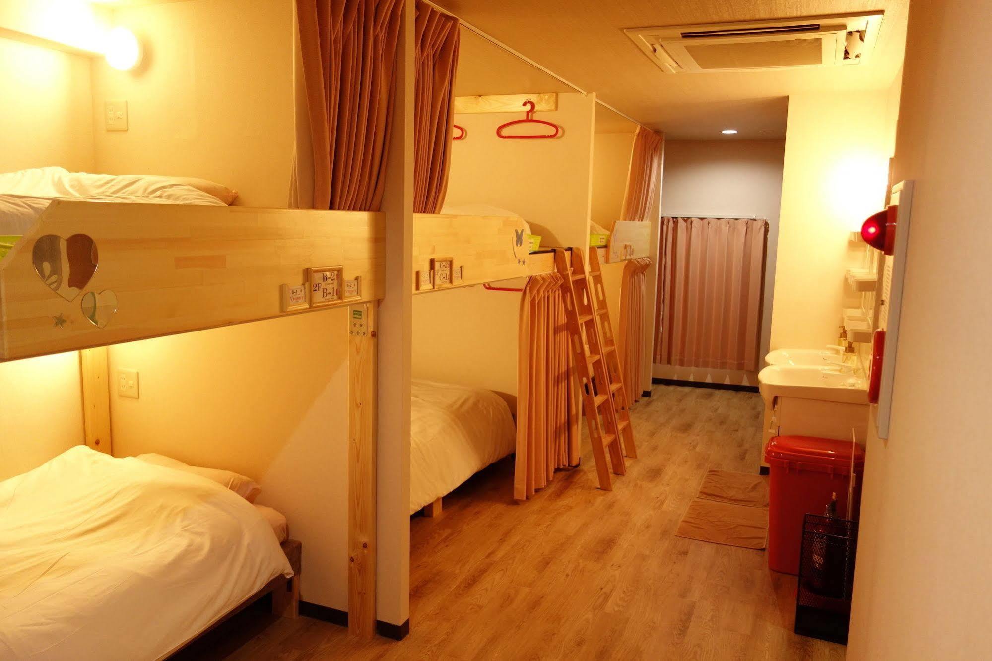 Hotel Ken'S House Ōsaka Exterior foto